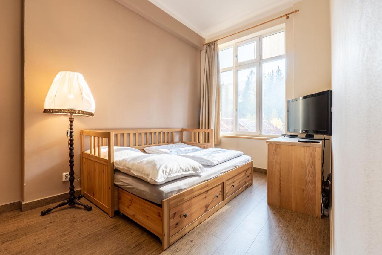 Apartmany Pod Kolonadou Janské Lázně Extérieur photo